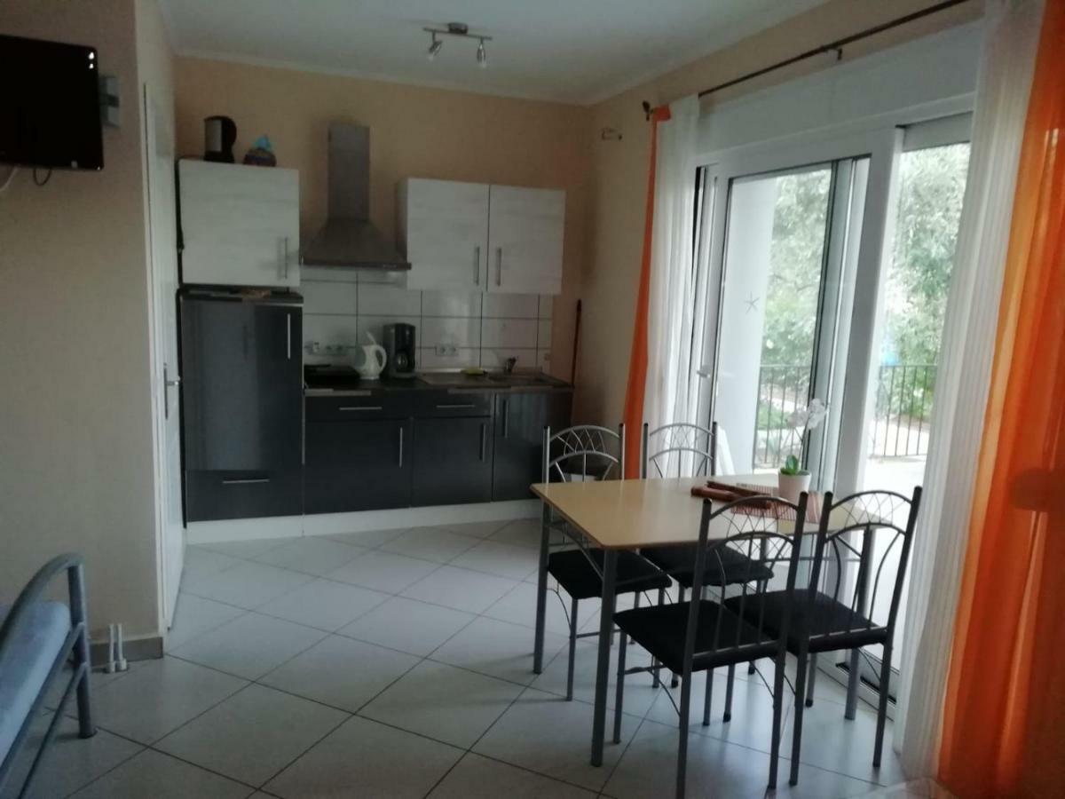 Oleander Apartament *